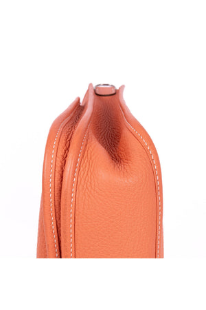 Evelyne III PM