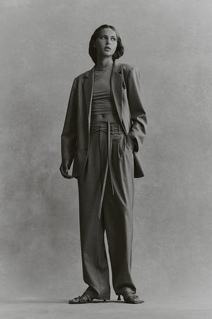 @angelinakendall_ in Hansen & Gretel Aniston Pant