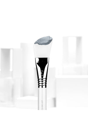 Skincare brush mud mask brush by Sigma Beauty