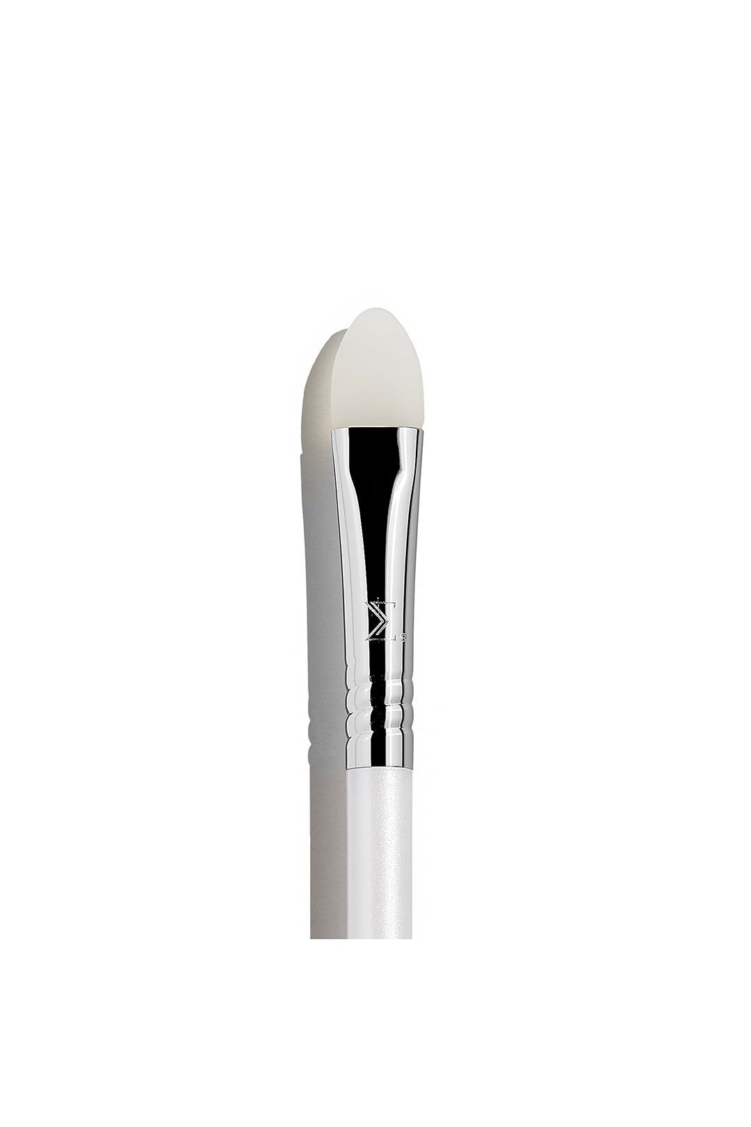 Skincare spatula brush by Sigma Beauty 