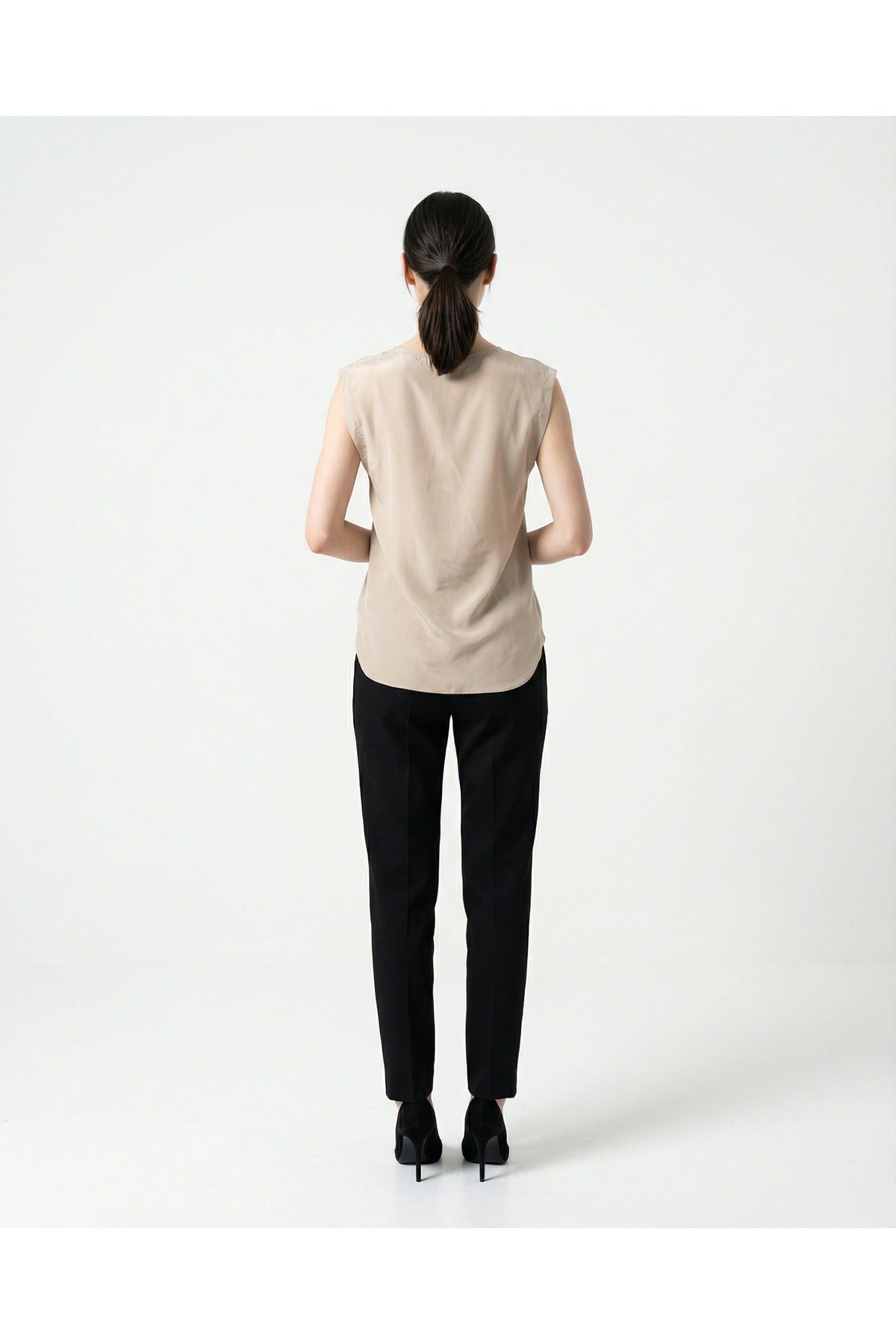 Women's Sand Silk Sleeveless Shirt