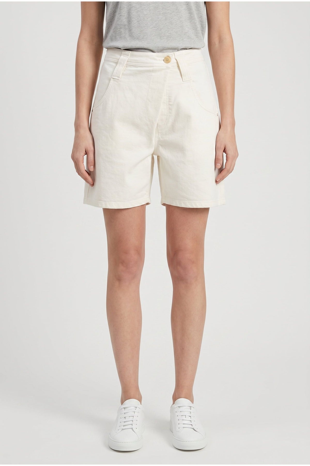 Women's Off White Relaxed Shorts