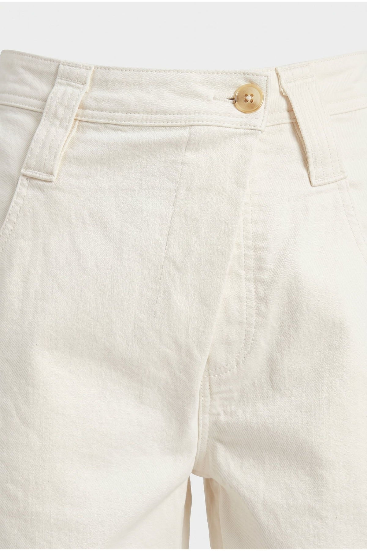 Women's Off White Relaxed Shorts