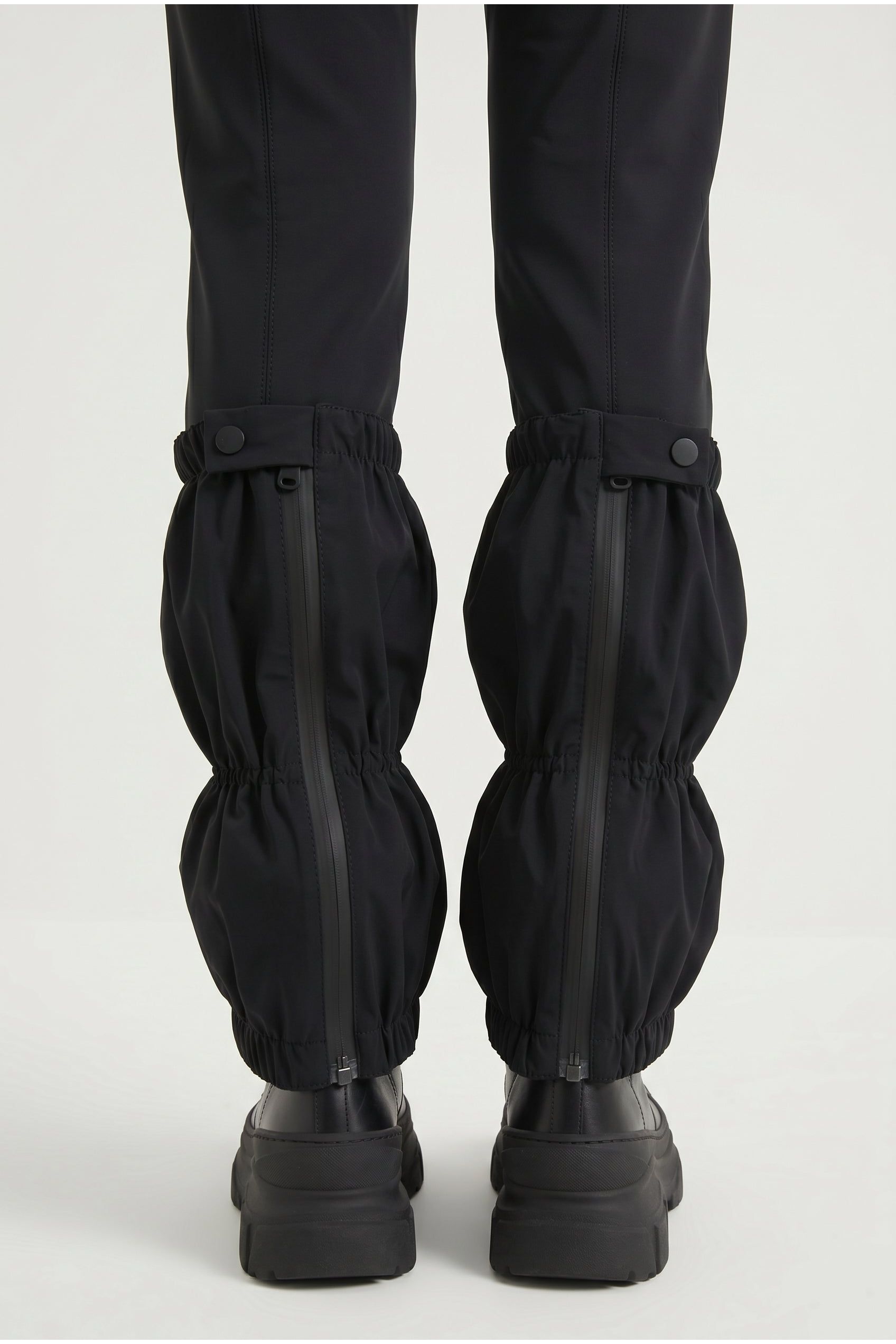 Brunello Cucinelli Women's Black Gathered Hem Trousers