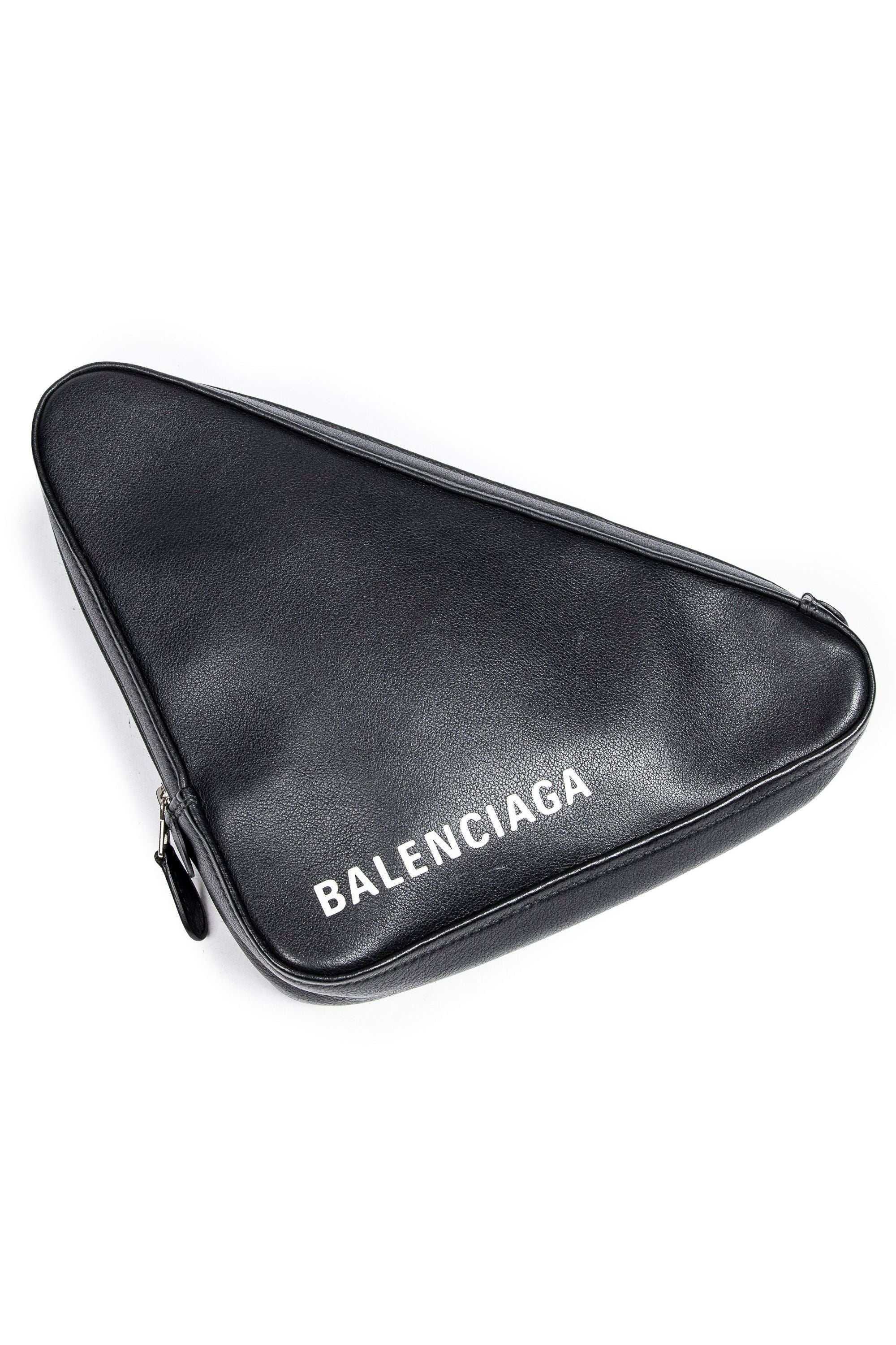 Triangle Pouch 