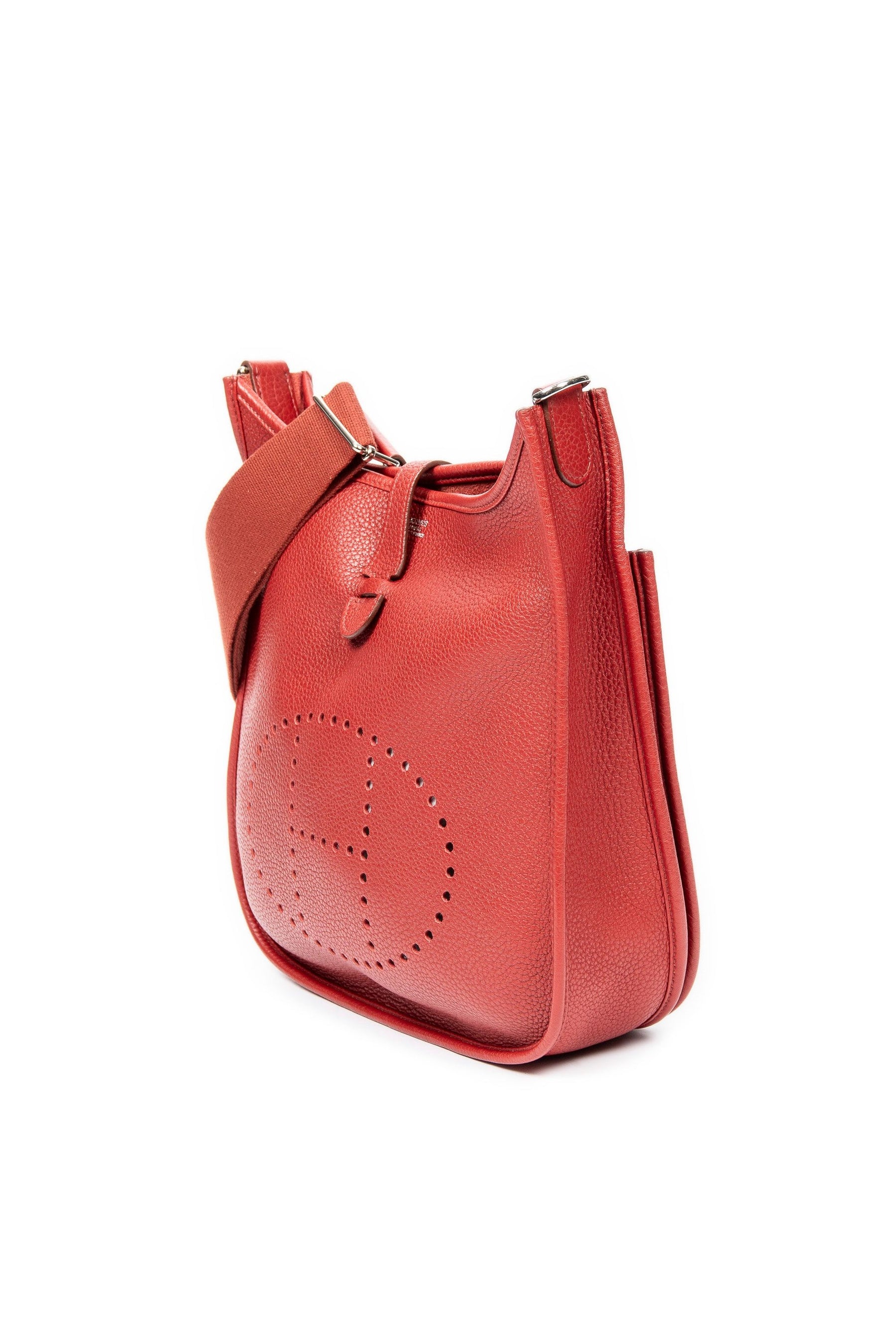 Evelyne III PM