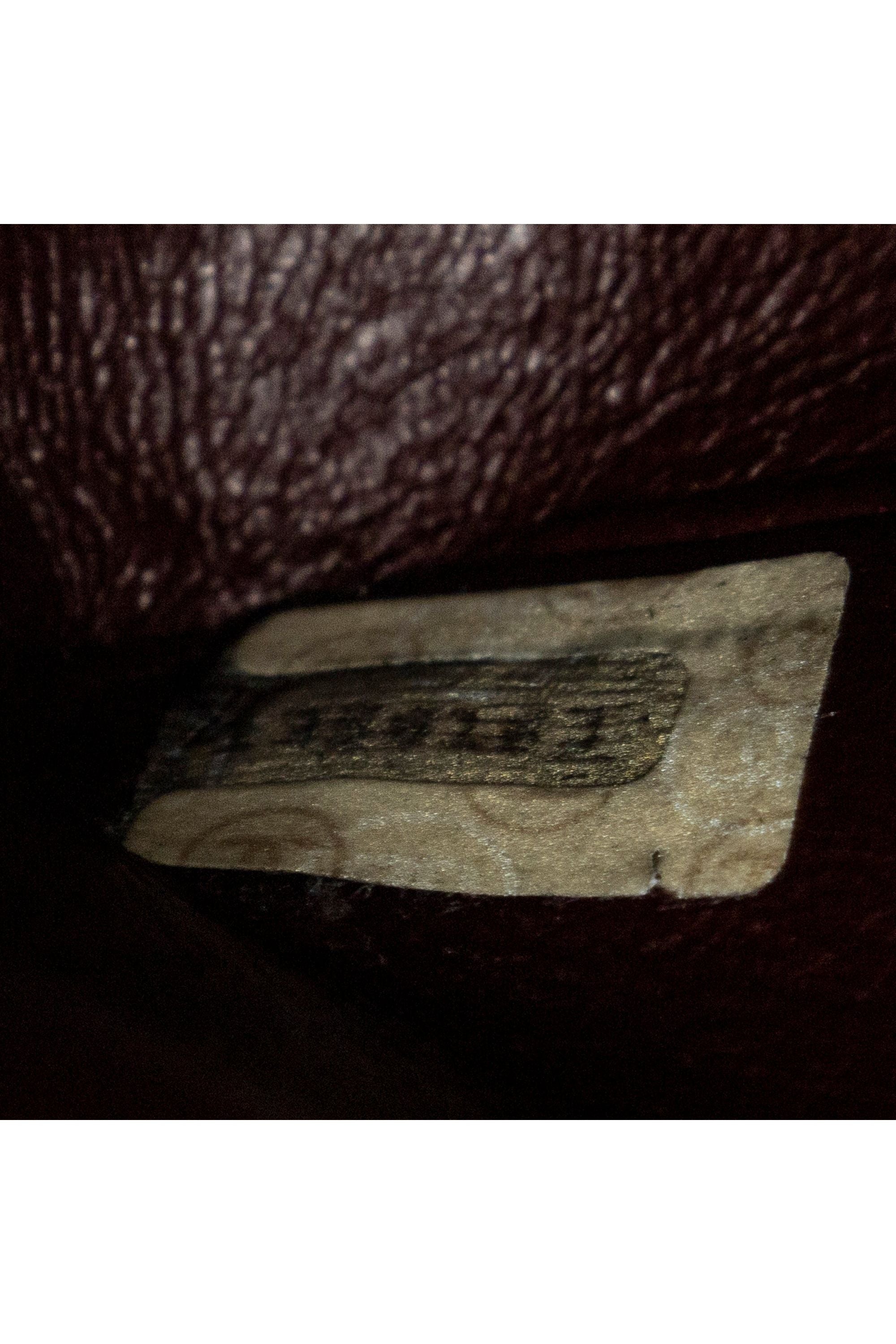 Classic Double Flap 23