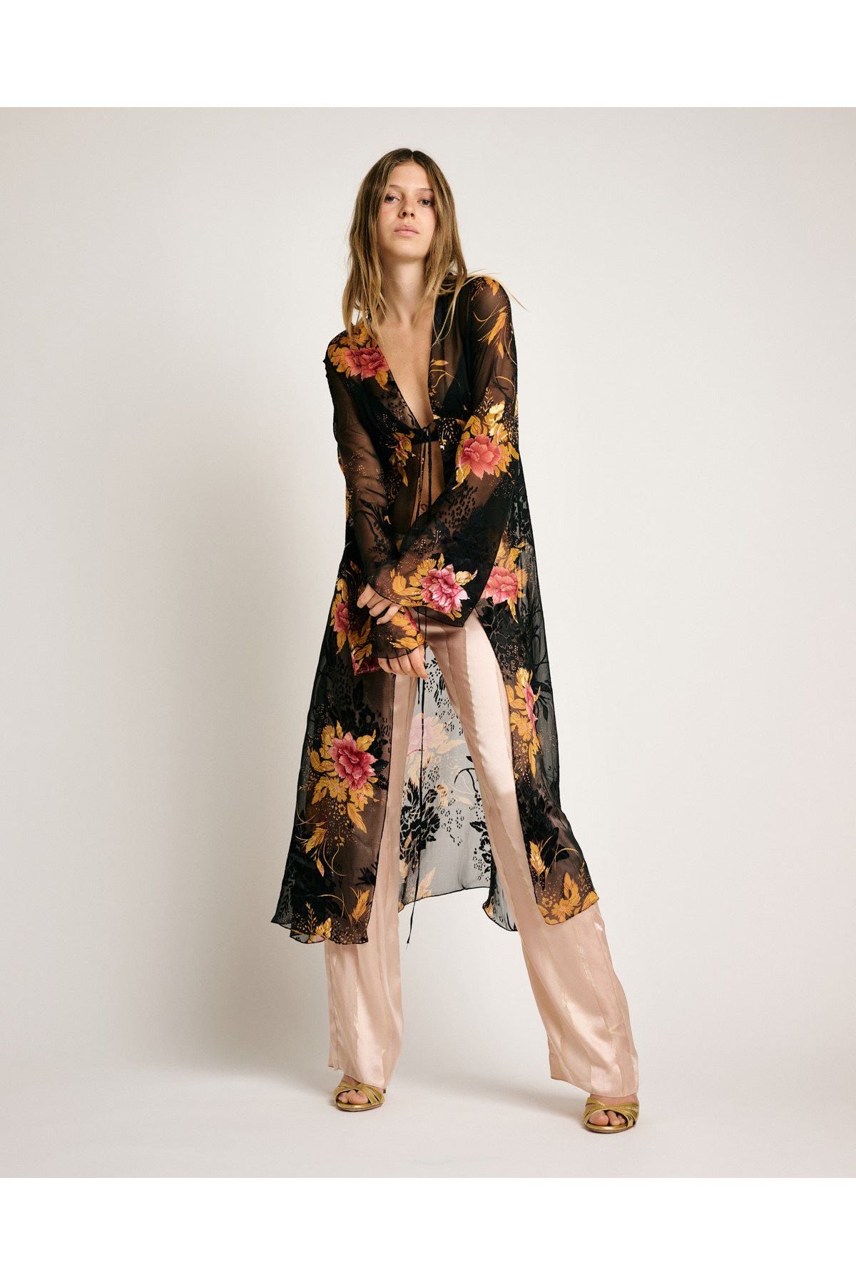 Mara Robe Devoré Black Flowers