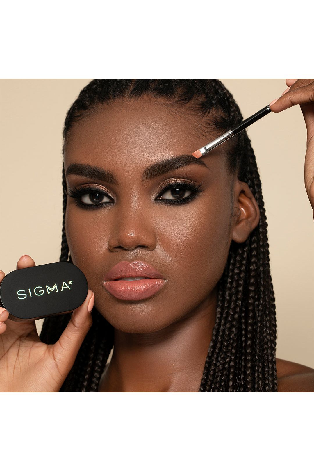 COLOR + SHAPE BROW POWDER DUO - DARK MODEL