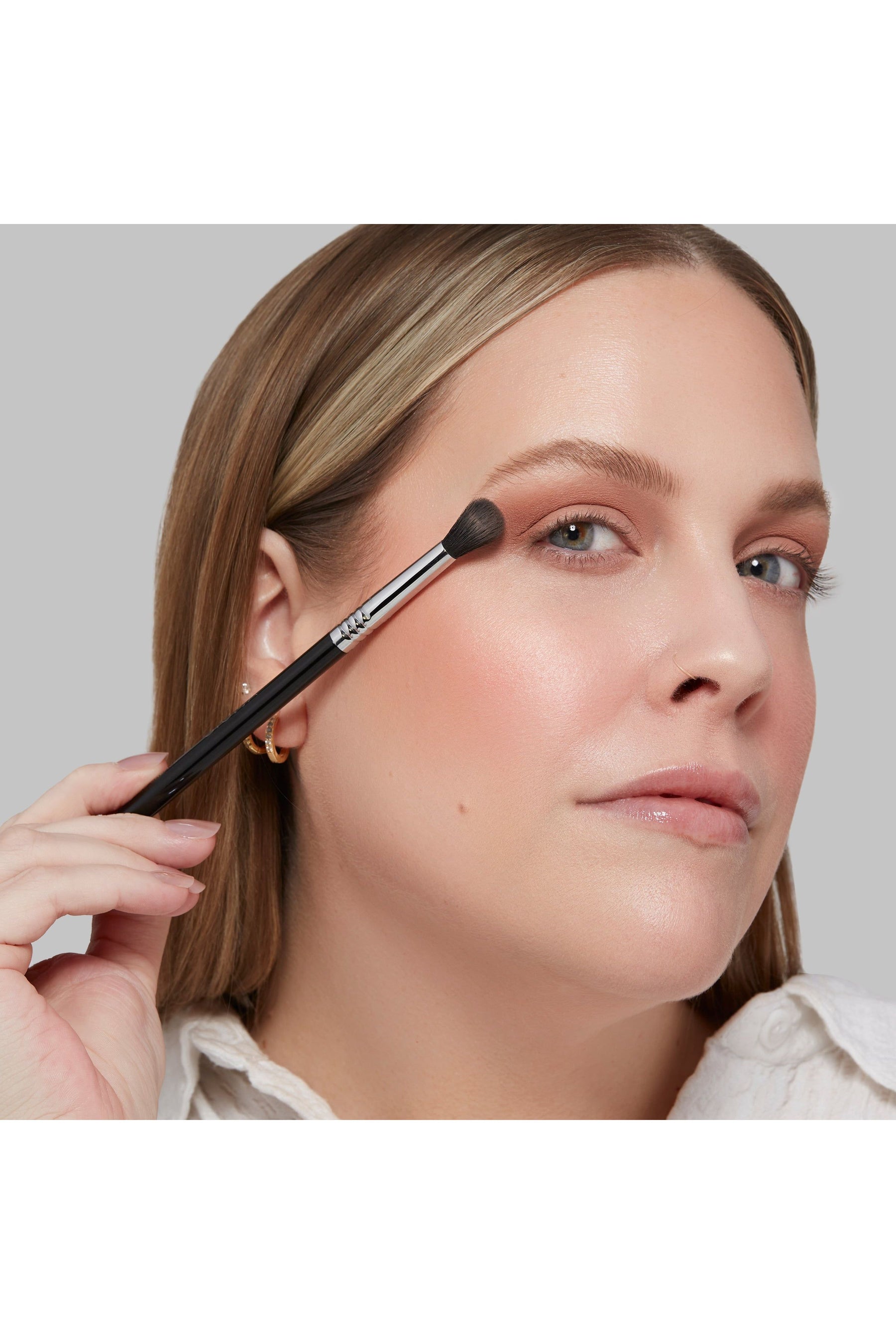 E38 Diffused Crease™ Brush