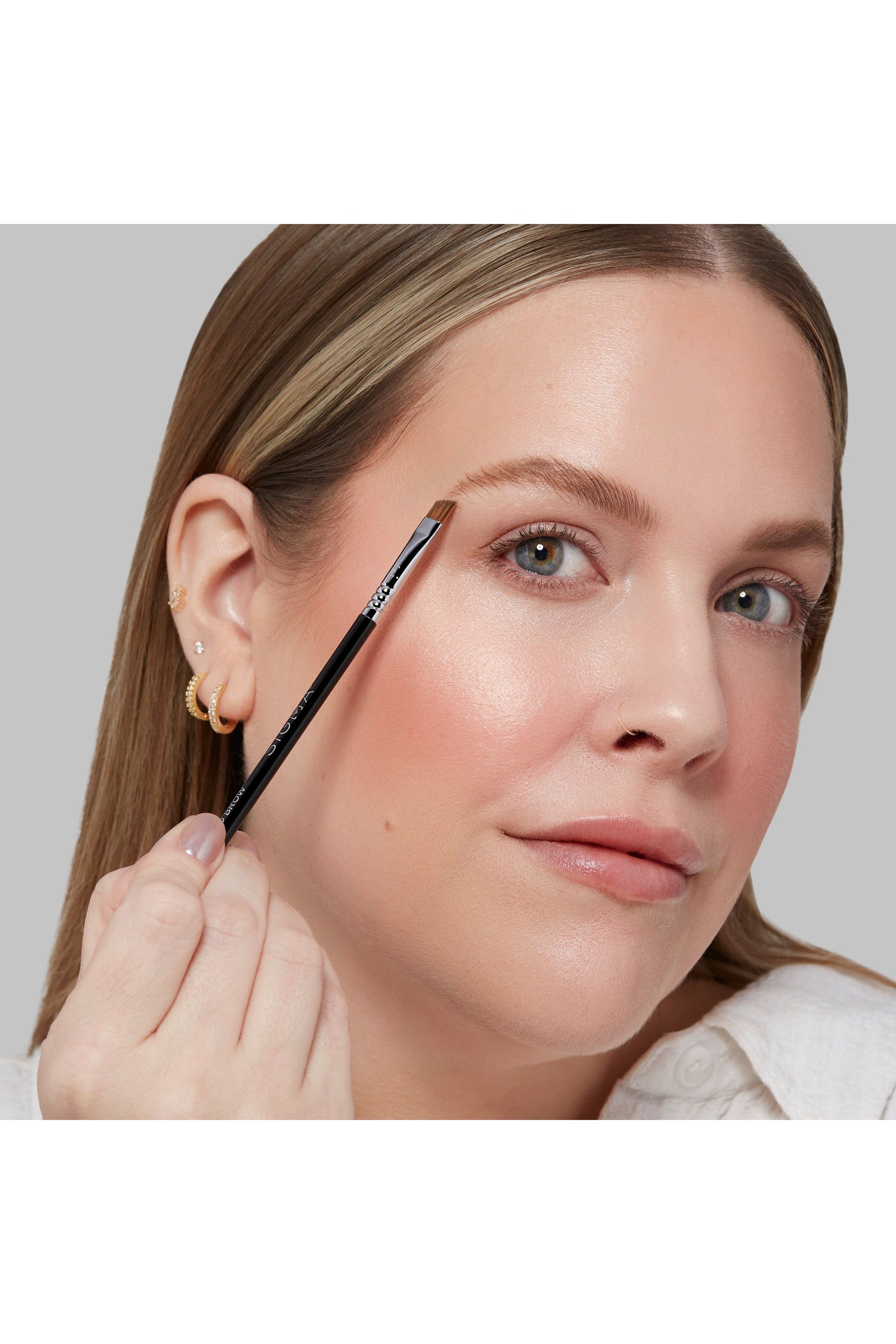 E75 Angled Brow Brush