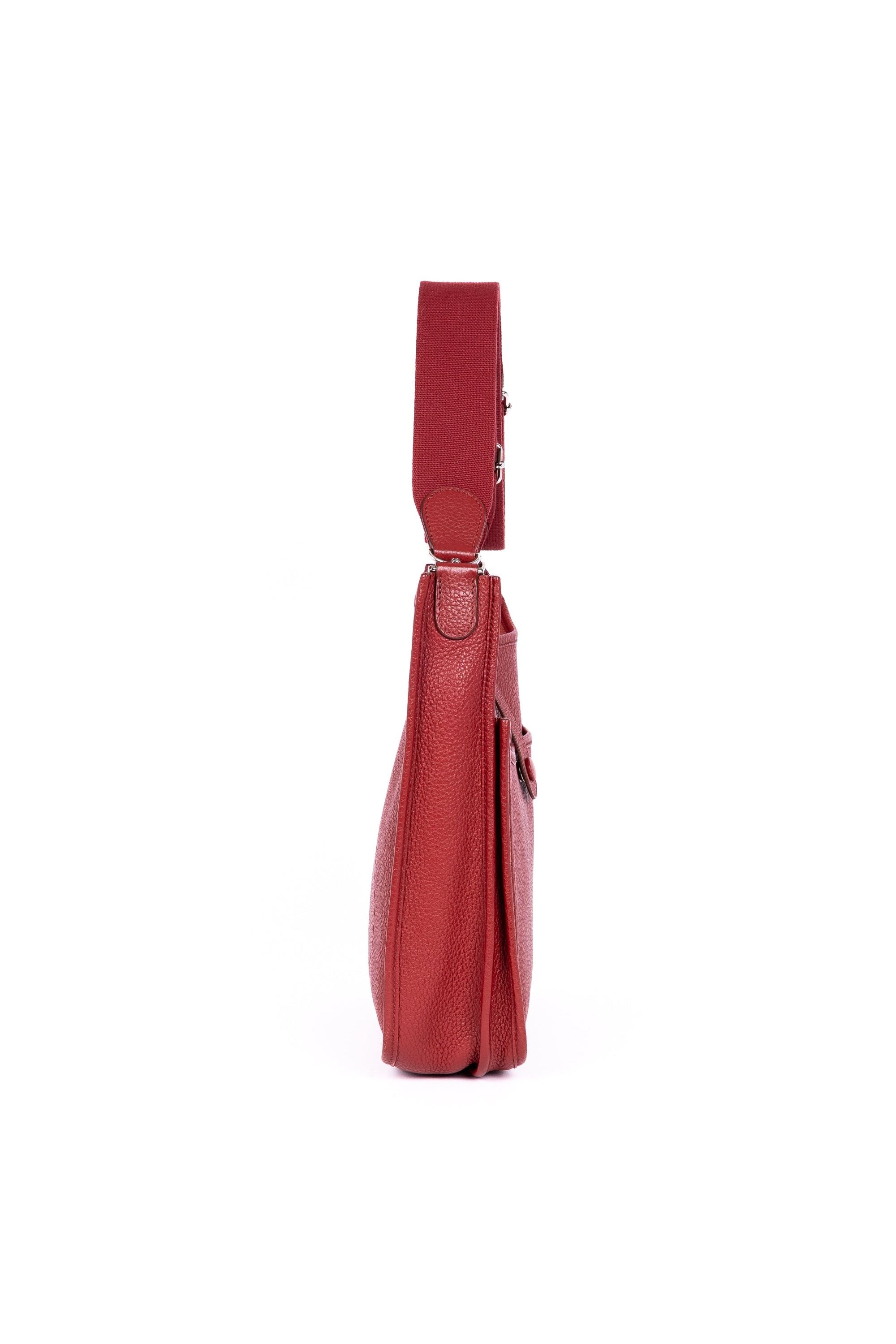 Evelyne III PM