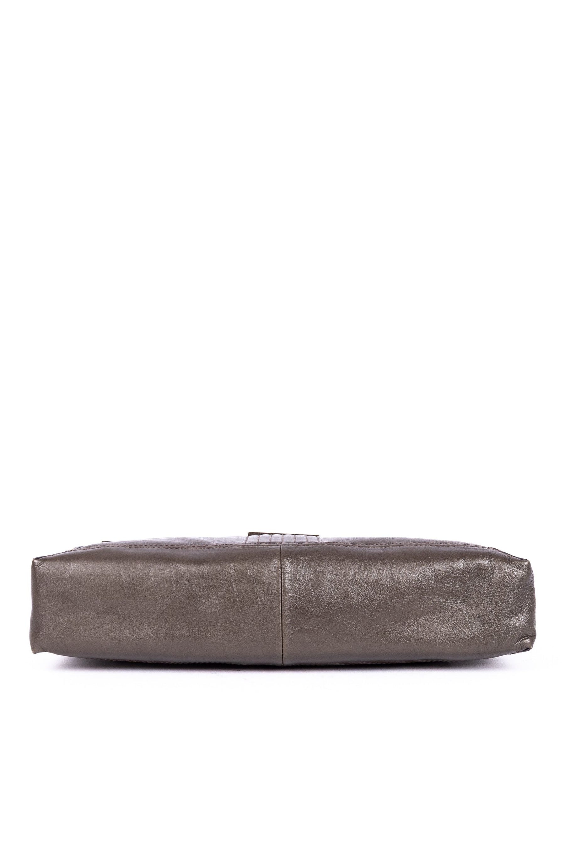 Maxi Baguette Flap 