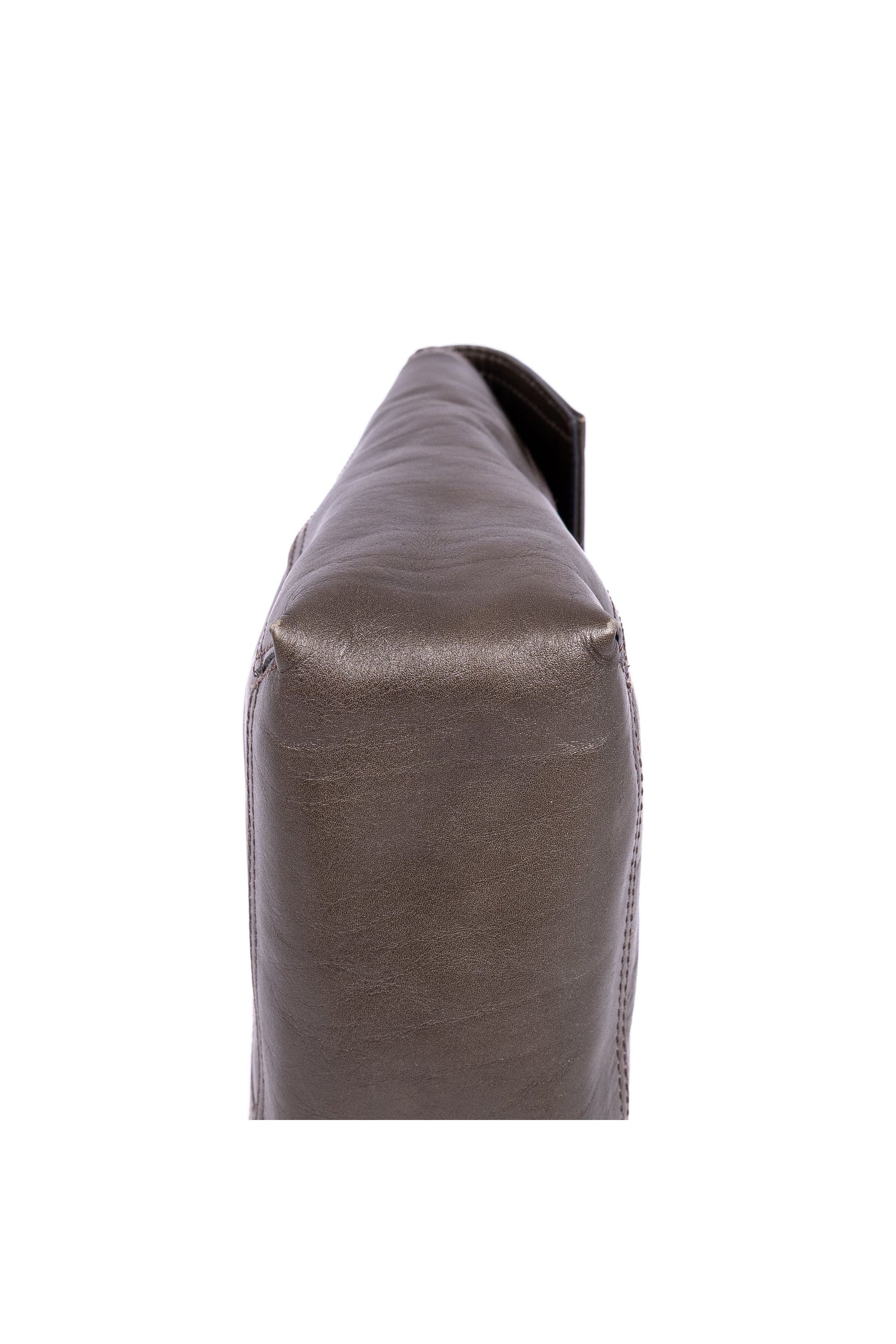 Maxi Baguette Flap 