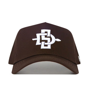 The San Diego State Americano Hat is a brown cap with a white embroidered interlocking SD logo and spear, representing San Diego State University. This officially licensed hat features a structured fit for style and comfort.