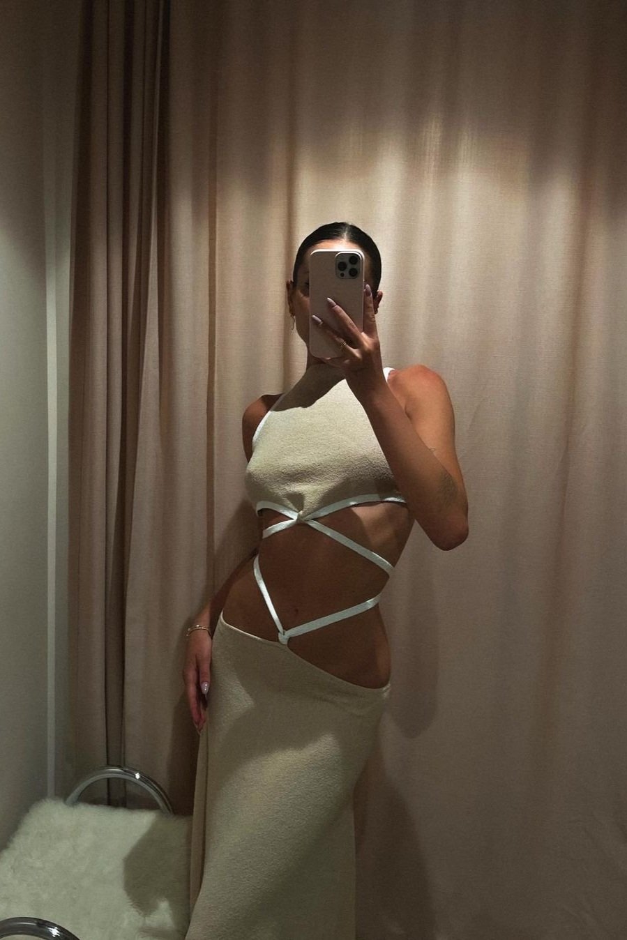 @hollyleeboorman in Bec + Bridge Lauryn Knit Top - Cream/ Sand