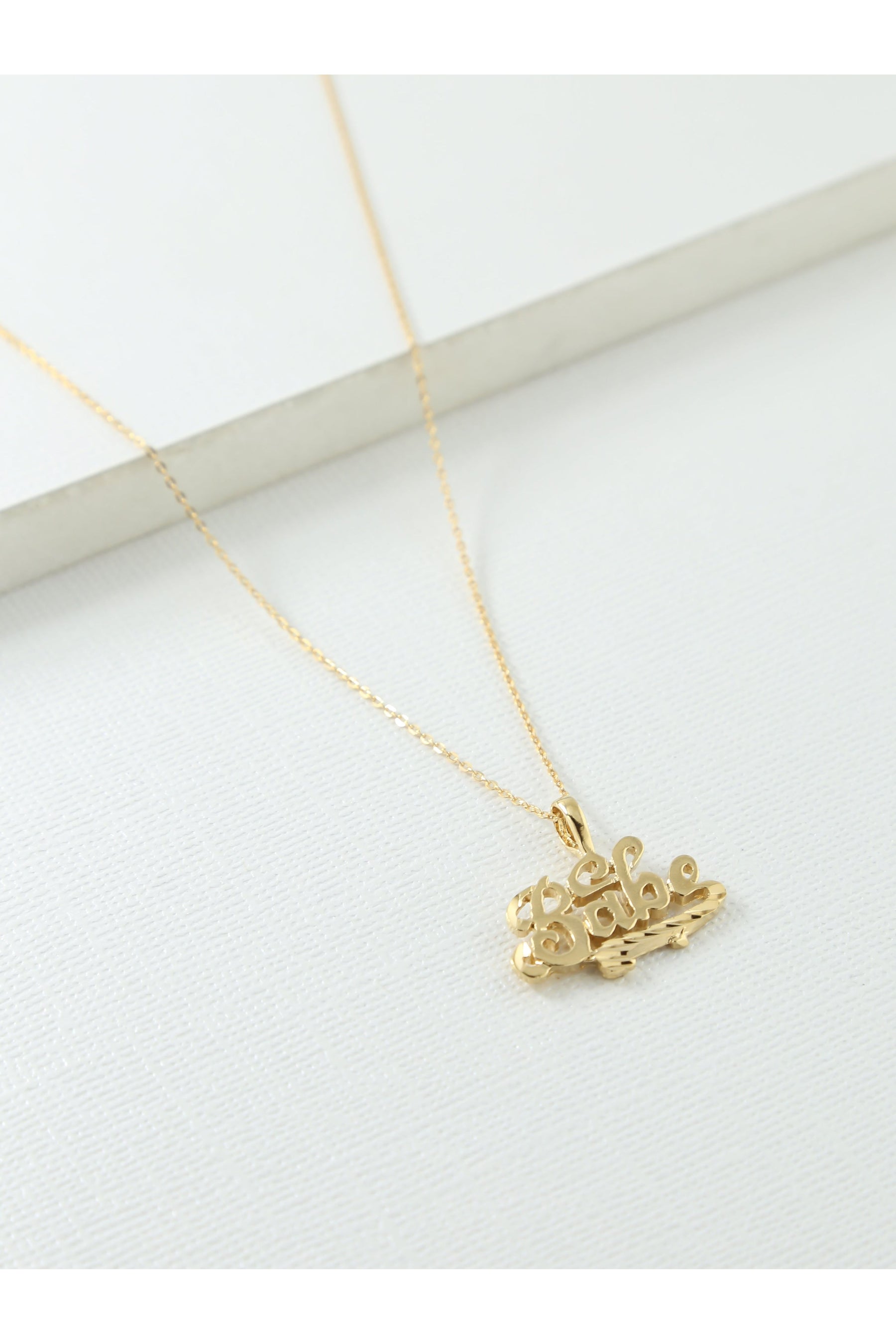 The Babe Necklace