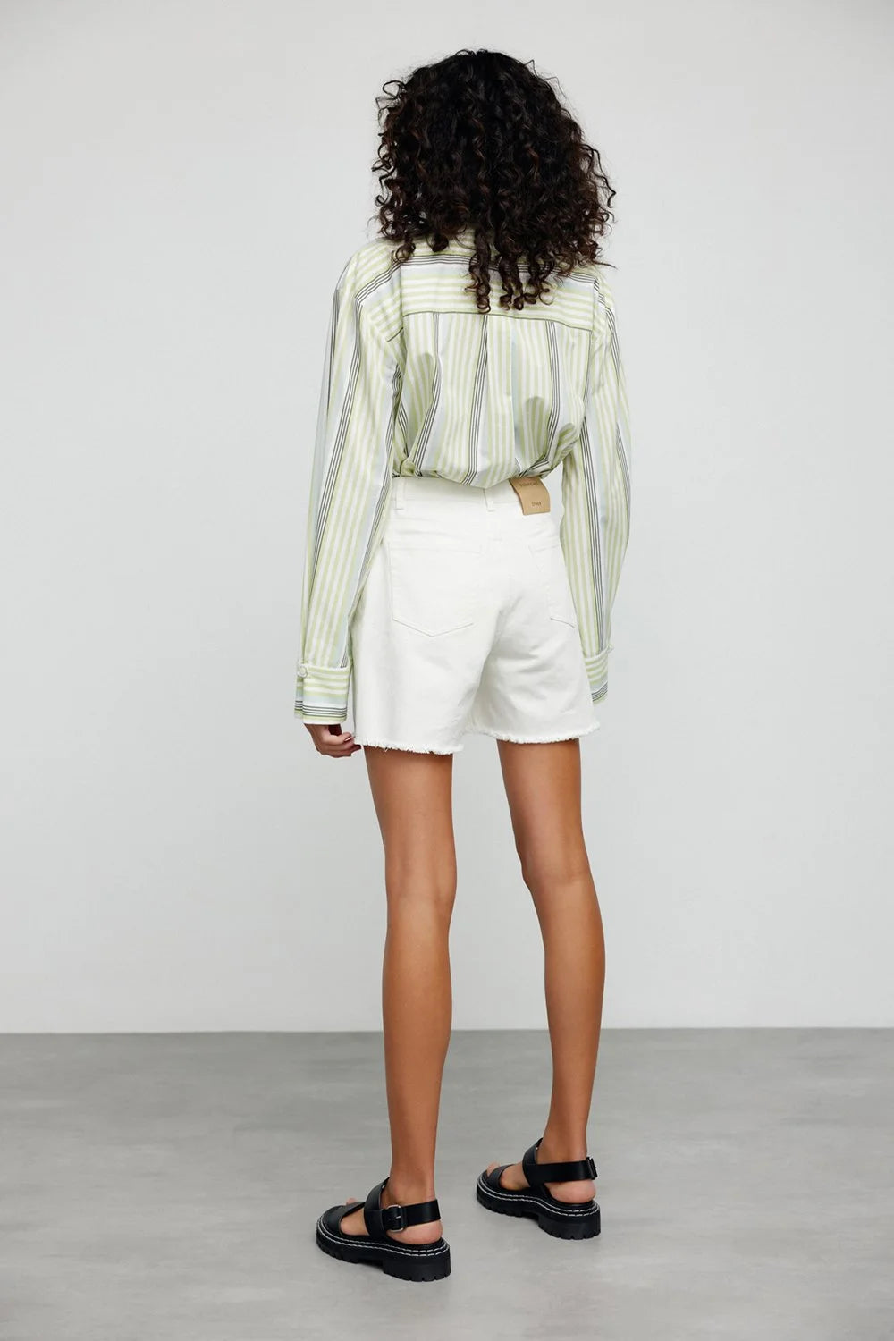 Significant Other Phoebe Short - Ivory