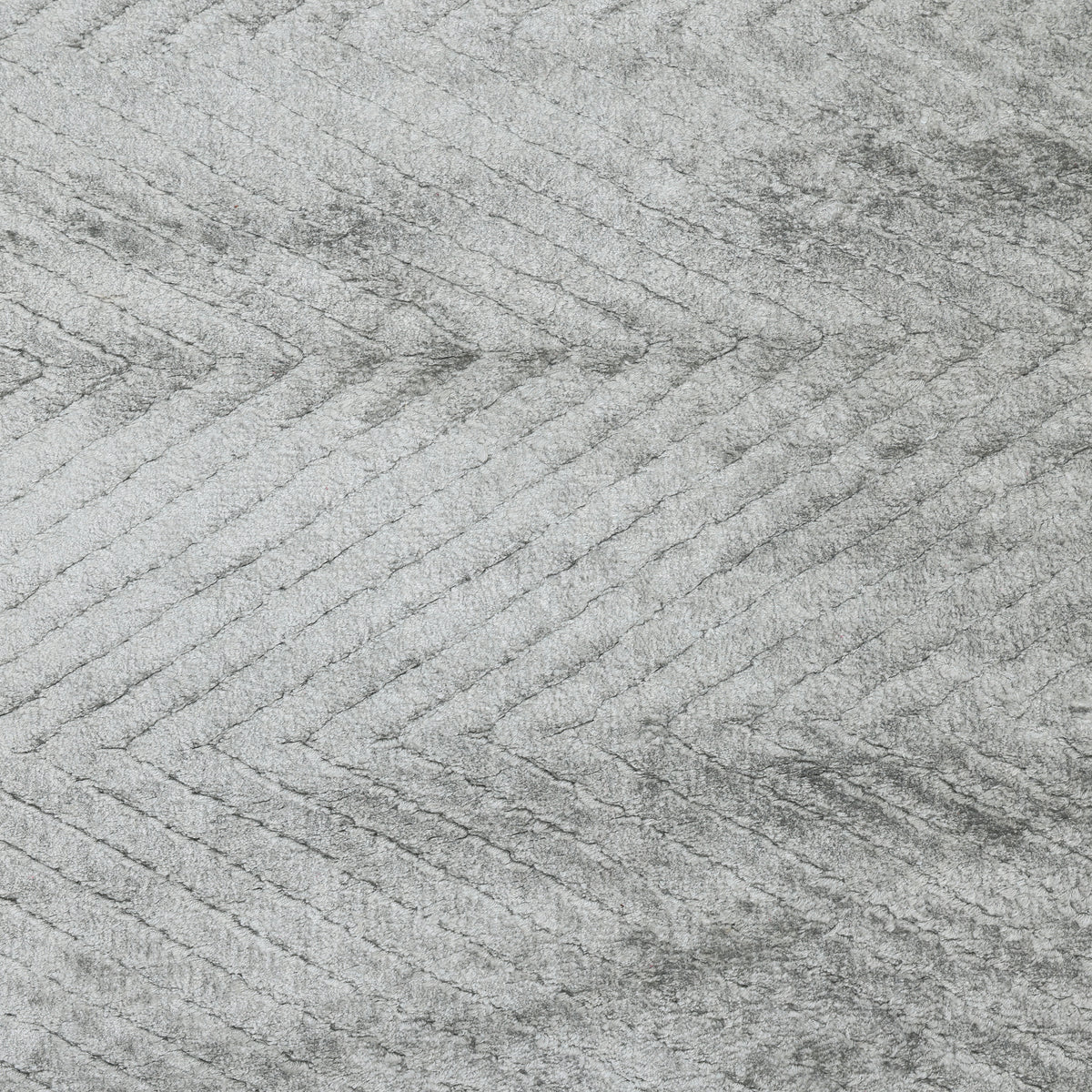 Chevelle Hand-Loomed Contemporary Chevron Gray Area Rug Gray
