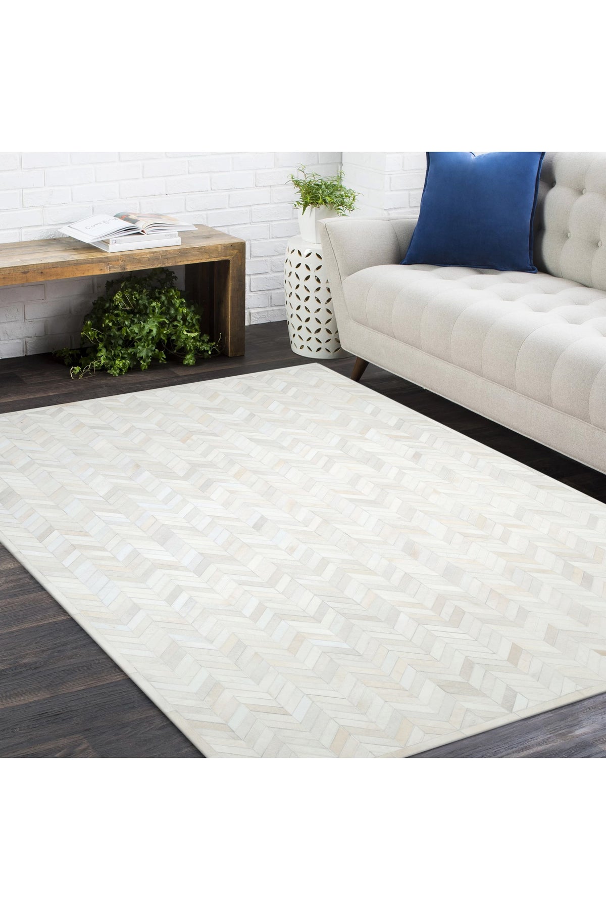 Meir Handmade Contemporary Chevron Ivory Area Rug Ivory