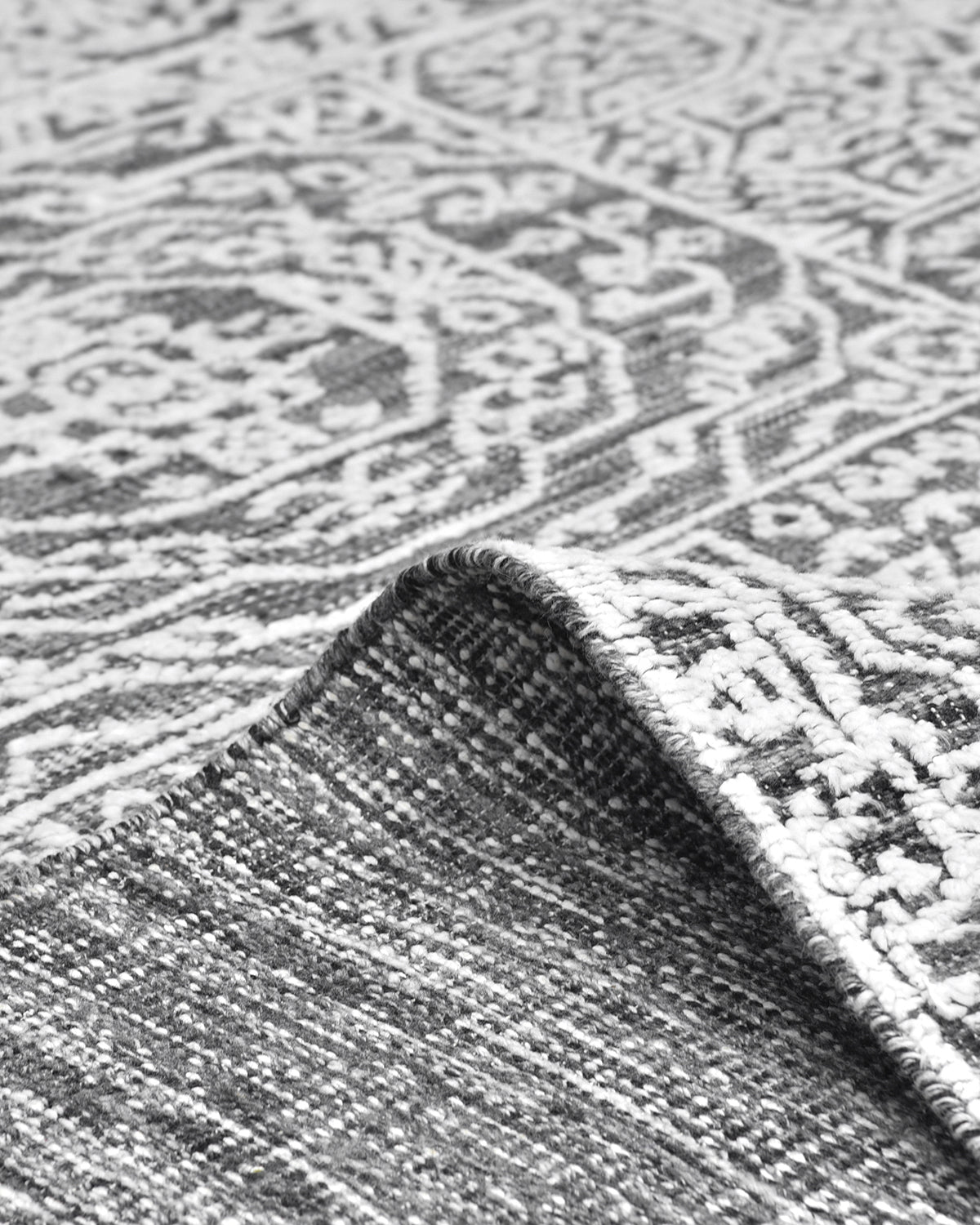 Charles Hand-Loomed Contemporary Floral Gray Area Rug Gray