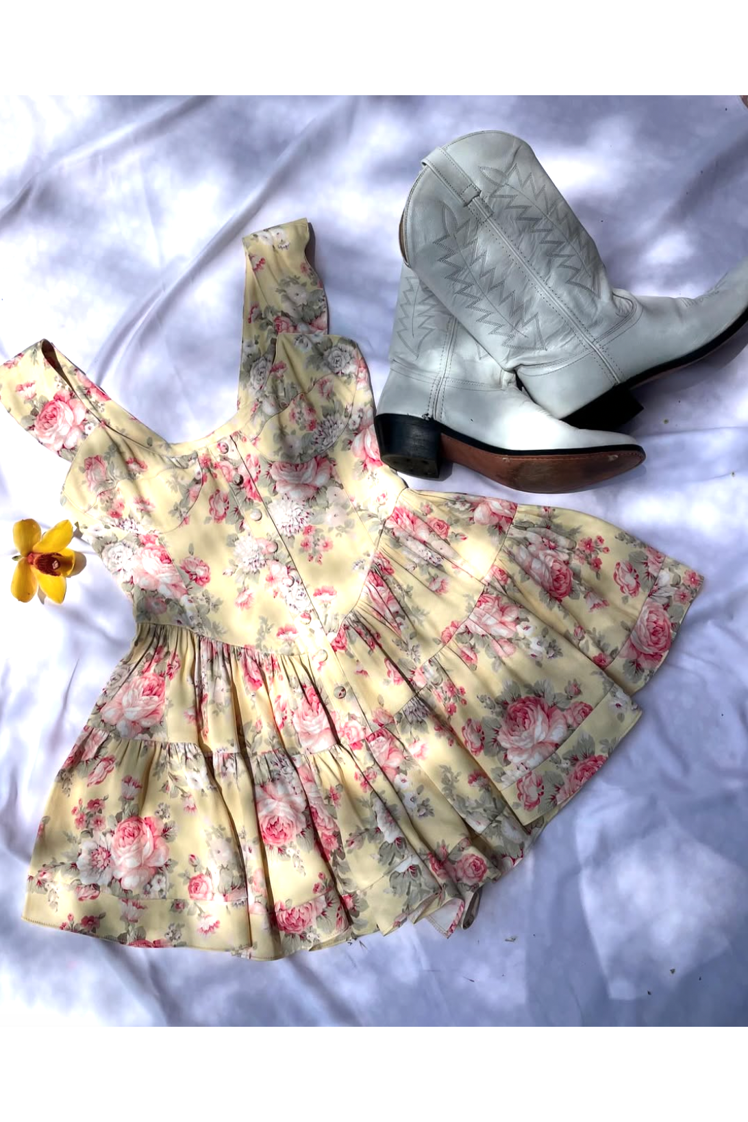The Elisabeth Romper Dress - Yellow Rose