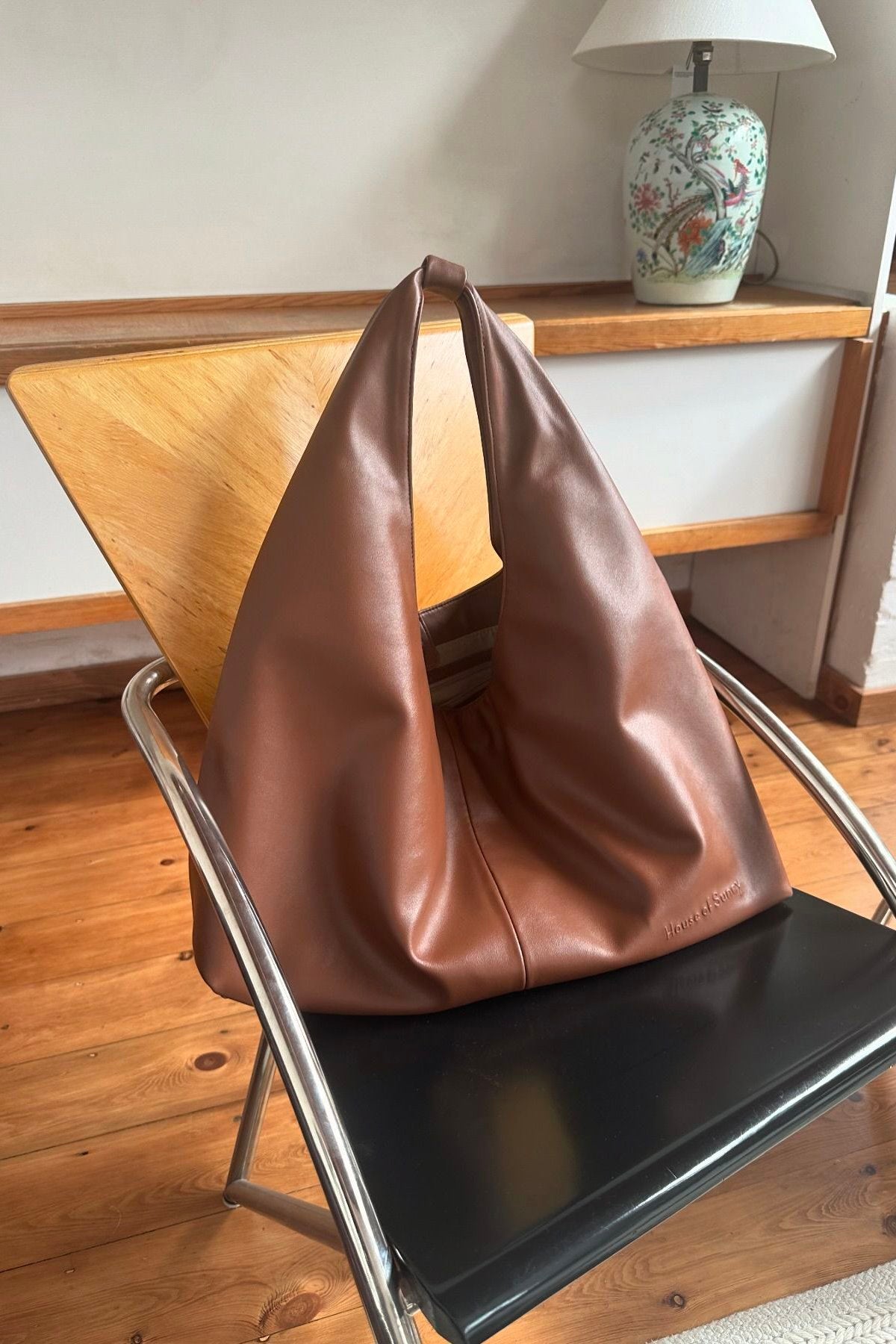 House of Sunny The Big Sling Bag - Chocolate